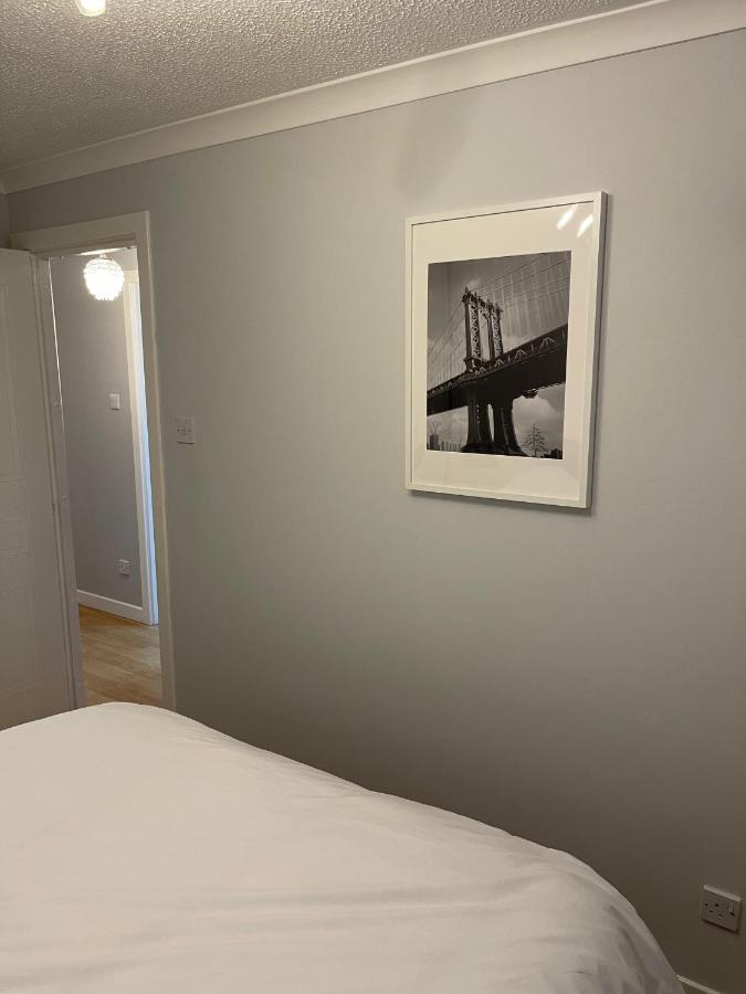 2 Bed Contemporary Apartment Glasgow Free Parking Netflix Sleeps 4 Exterior photo